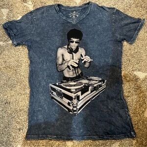 Blue Short Sleeve Tee with Vintage Bruce Lee DJ Design